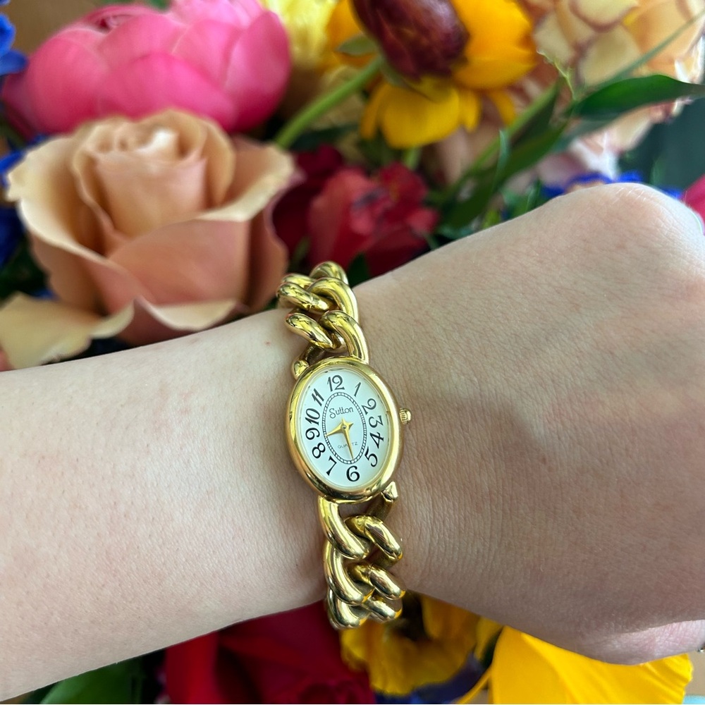 Vintage gold Sutton watch